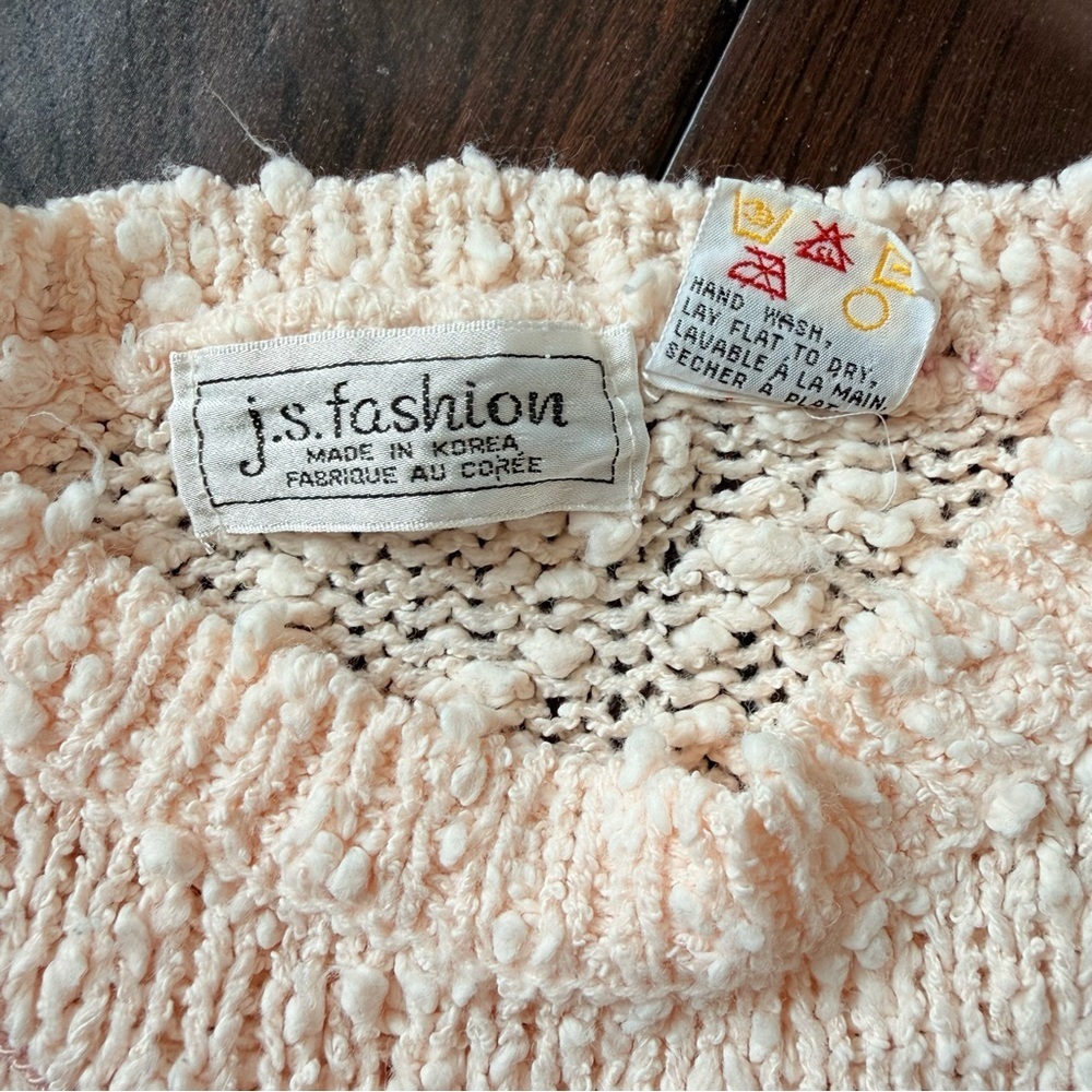 Vintage Pale Pink Floral-Appliqué Crewneck Sweater - Picture 5 of 8